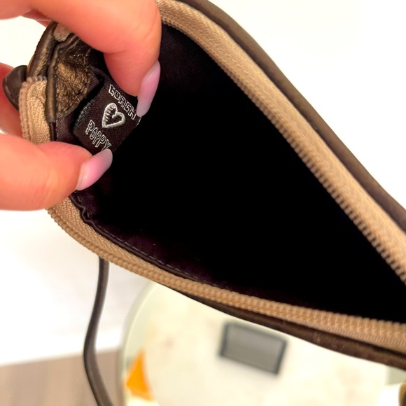 Coach Poppy Wristlet - Picture 7 of 7